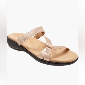 Trotters Raja Slide Sandals Champagne Metallic Leather Straps Women’s Size 10